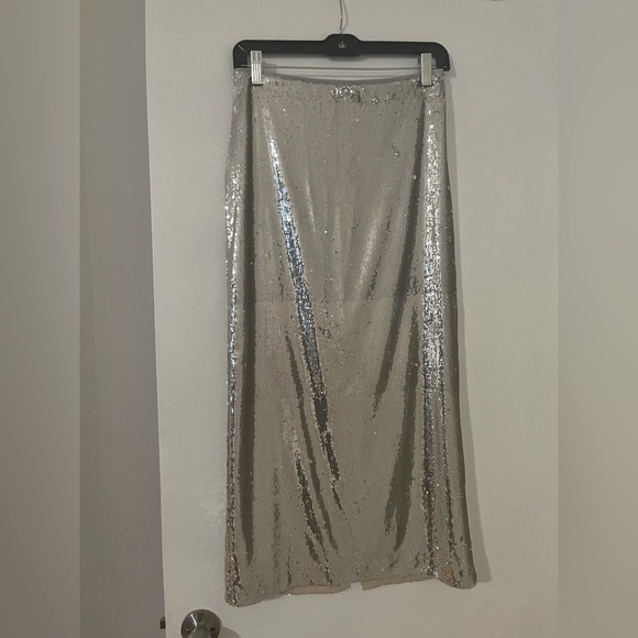 Soirée Skirt in Silver size 4 - Picture 5 of 6
